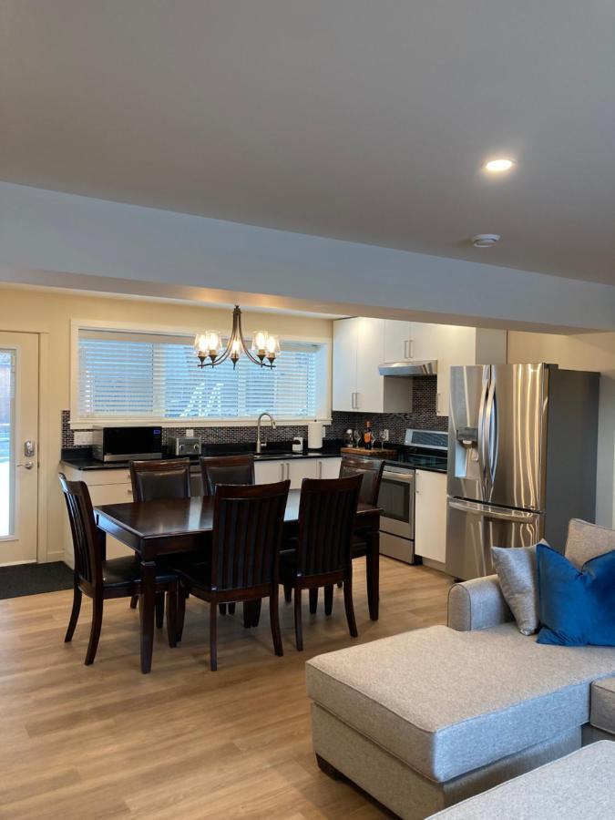 Bright Poolside Walkout Two Bedroom Basement Suite In The Okanagan Penticton Exteriér fotografie