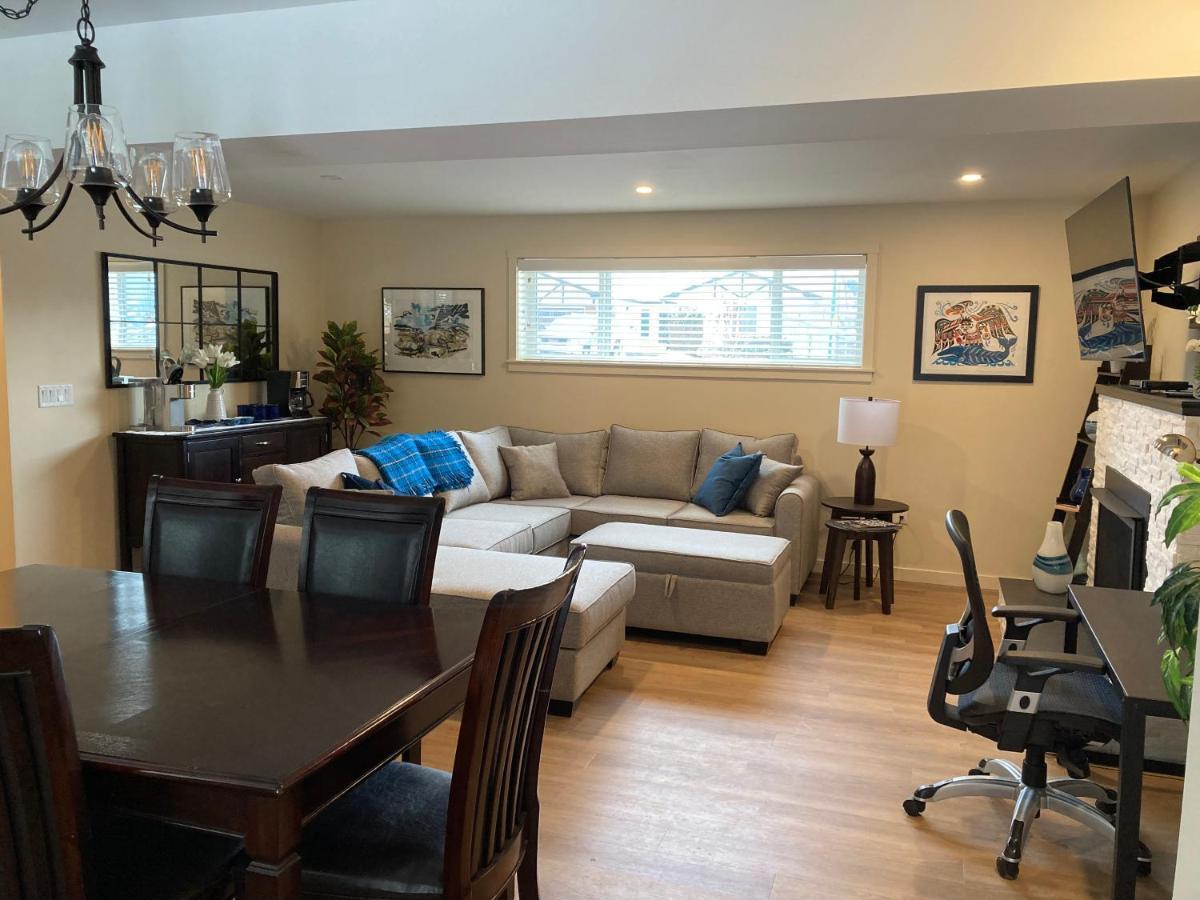 Bright Poolside Walkout Two Bedroom Basement Suite In The Okanagan Penticton Exteriér fotografie